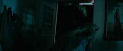- Abby, shoot this fucking thing!
- No! - Outbreak
