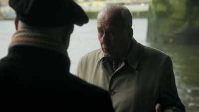 - About $14,000 in mixed currency, - Ross Kemp: Mafia and Britain
