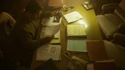 About a couple weeks later,
I'm working late one night - Homicide Hunter: Devil in the Mountains