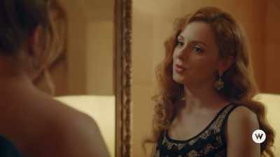 About her right now, - Romance in Style