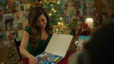 -Absolutely.
-It's F-R-E-Y-A. - A Novel Christmas