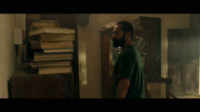 - Aby, is the wifi working?
- Of course, this guy is Mr Technology. - Varathan