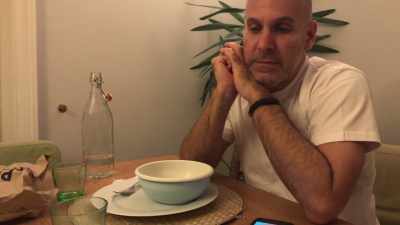 Acea persoană este producător - My Husband, the Cyborg