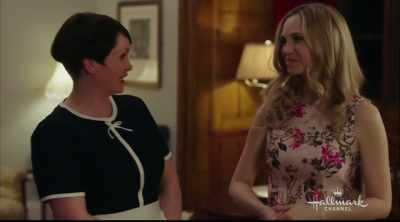 Achei que devíamos cooperar. - Royally Ever After