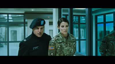 - Act angry. - Jack Reacher: Never Go Back