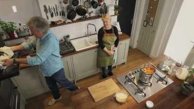 - Action!
- ♪ ♪ - James May: Oh Cook!