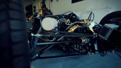 Active suspension looks
great on paper. - Williams & Mansell: Red 5