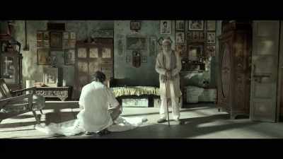 Actually, my eyesight is getting weak. - Gangubai Kathiawadi