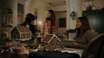 Actually, I think
whoever lived here - Mystery on Mistletoe Lane