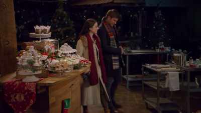 Actually, I was wondering
if you wouldn't mind - A Sweet Christmas Romance