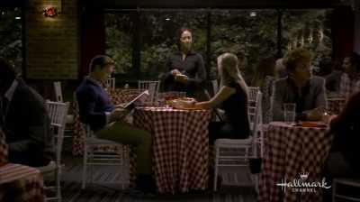 Actually, I'm gonna have
the chicken risotto. - Love at First Glance