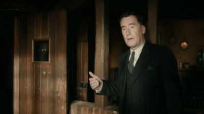 Actually, James, I think
I'll just go back to my room. - Magpie Murders