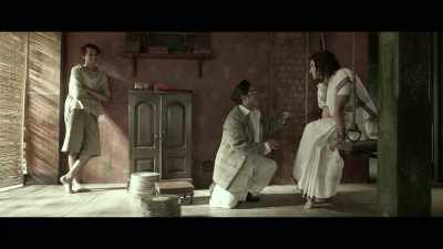 Actually, madam, there's one reel missing. - Gangubai Kathiawadi