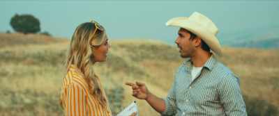 - Actually, no, no,
it's pretty nice. - Woman in the Maze