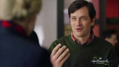 Actually, my parents met hereover Christmas time. - Christmas Connection