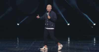 Actually, there is one other reason
why I wore it that night. - Jo Koy: In His Elements