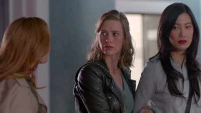 Actually, we're, we're
not doing vows. - The Love Club: Tara’s Tune