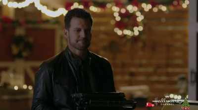Actually, yeah. - Christmas in Evergreen: Letters to Santa