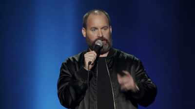 Acum sunt bătrân." - Tom Segura: Disgraceful