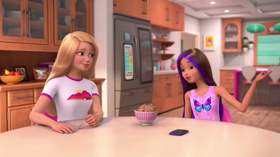 Ada banyak kegiatan musim panas ini. - Barbie: Skipper and the Big Babysitting Adventure