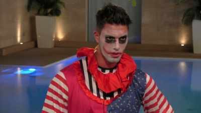 ADAM: No, just like‐‐yeah,
but it would be nice, but‐‐ - Love Island