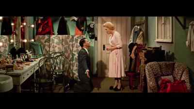 Adelaide, look at me. I'm on my knees. - Guys and Dolls