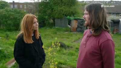 Adele didn't have births
at hospitals - Stacey Dooley Sleeps Over