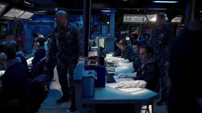 Admiral Chandler,
I'm getting something else on radar. - The Last Ship