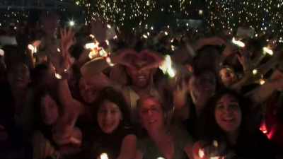 ["Adventure Of A Lifetime"
continues] - Coldplay: A Head Full of Dreams