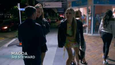 - Aesha!
- Yes, bitch Jamie! - Below Deck Down Under
