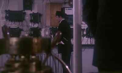 Aft tug away, sir. - S O S  Titanic