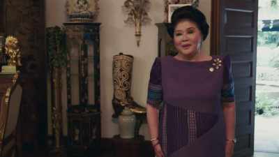 After all this shoe thing
about Imelda, uh, - The Kingmaker