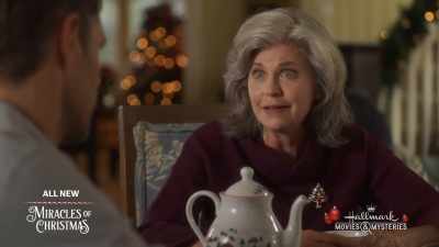 After being apart
for 17 years and 3,000 miles? - A Godwink Christmas: Second Chance, First Love
