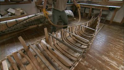 AFTER CHECKING THAT HE CUT
AND BENT ALL THE RIBS CORRECTLY, - How It's Made