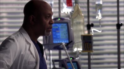 After I stop his medication,
I'm gonna extubate him. - Grey's Anatomy