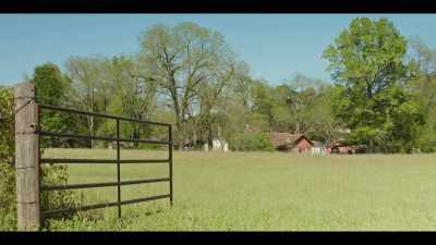 After Jax was born,
we were going down to Arkansas, - I Am a Stalker
