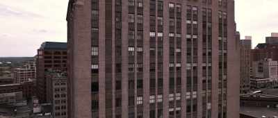 After you leave the
building, please wait. - The Tomorrow Job