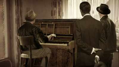 After he played for 30 minutes
or so, his hands would freeze. - The Lady and the Dale