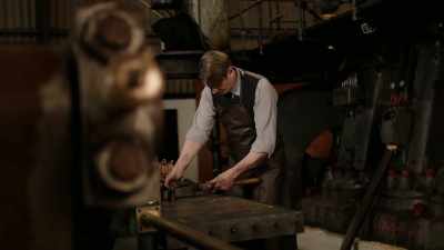 ‐ After the war, Holt
manufacturing was challenged - The Machines That Built America