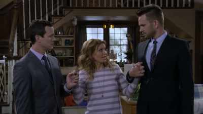 After the wedding,
I promise I'll make a decision. - Fuller House