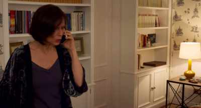 - After what he's been through... - To return
would be to bring up the past. - Parallel Mothers