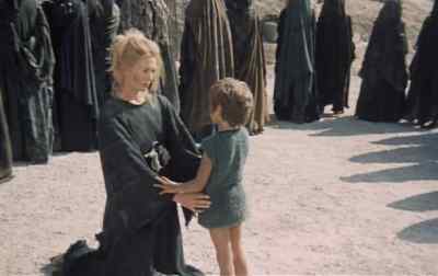 Again,
Give me another kiss. - The Trojan Women