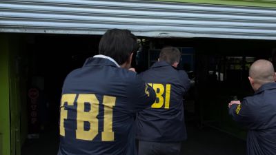 [agent 1] FBI! Don't move! - Marvel's Daredevil