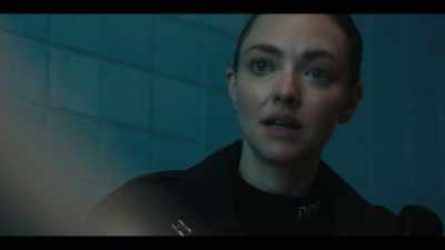 Agent Fitzpatrick.
Vreau să-ţi pun câteva întrebări. - Long Bright River