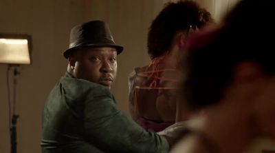 Agent. I need to take this. You can manage. - Death in Paradise