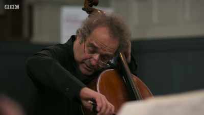 AGGRESSIVE STRINGS - Being Beethoven
