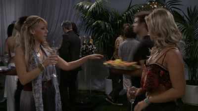Ah! And look at this,
my party timing's back! - Fuller House
