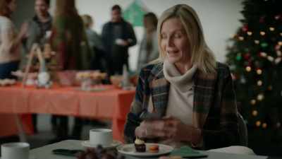 - Ah.
- And she's in. - My Norwegian Holiday