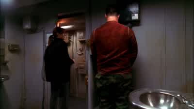 Ah...can I...can I help you, ma'am? - NCIS
