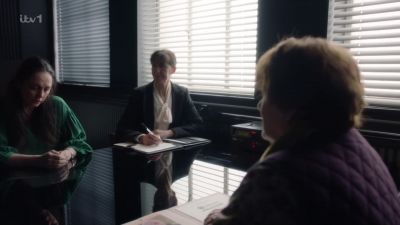 Ah, can you tell me about Friday,
pet? - Vera